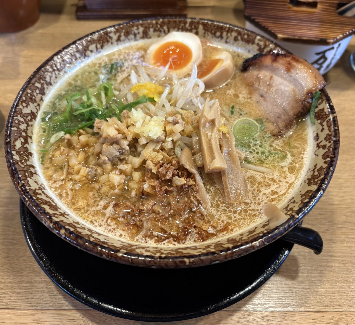 blimp107's tweet photo. 吟醸味噌らーめんまごころ亭本店さん訪店
🍜特製吟醸味噌らーめん頂きます https://t.co/4x6LelDUIV