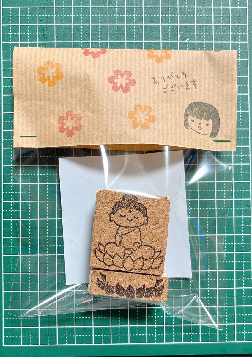 diveai's tweet photo. 仏さま🪷

#消しゴムはんこ https://t.co/FYQQxQYqyT