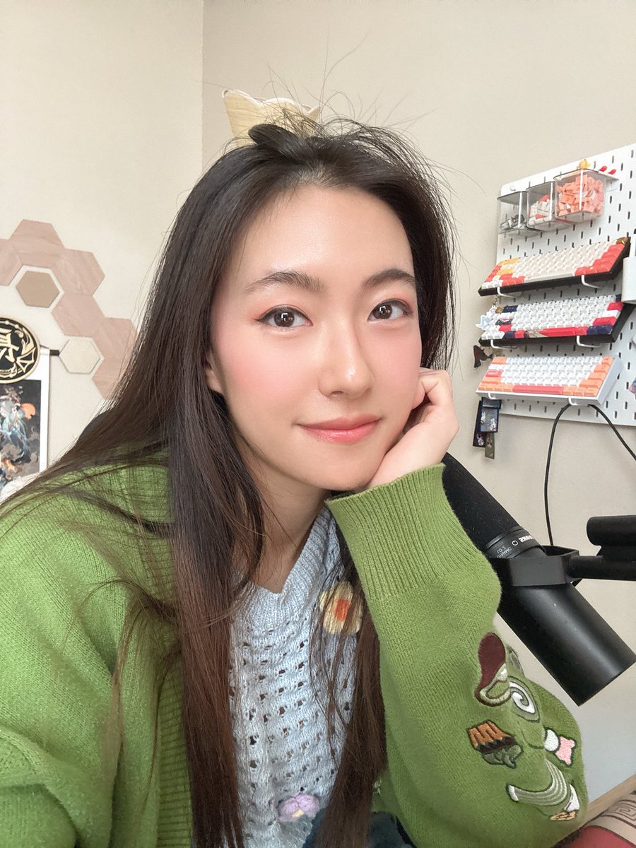 SEIRA 🍊 tweet media