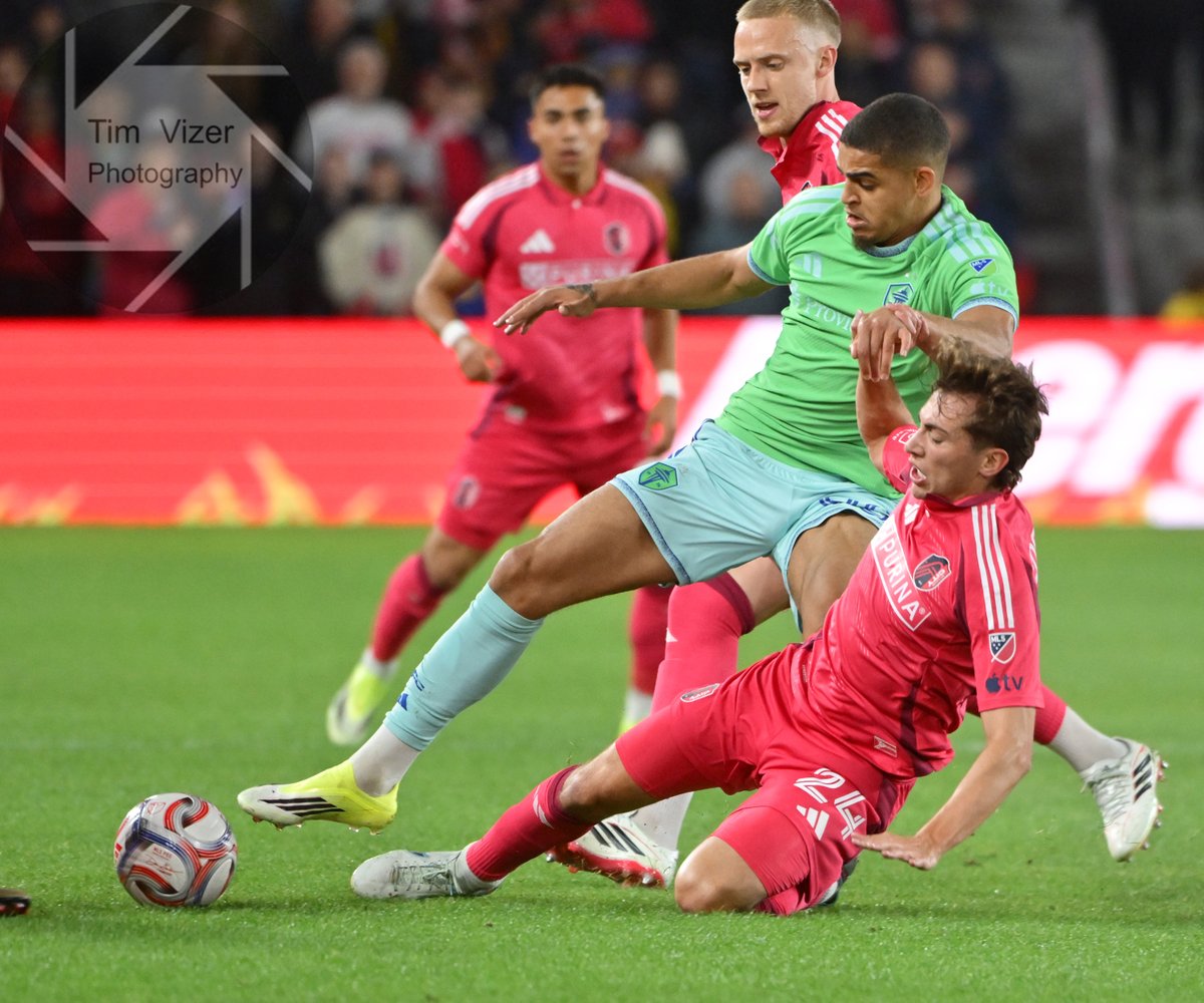 TimVizerPhoto tweet media