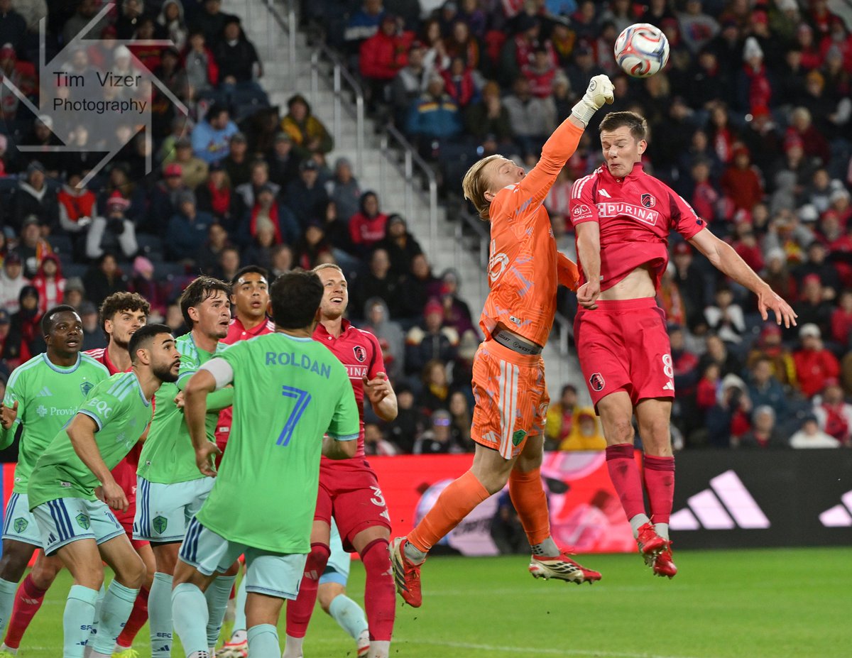 TimVizerPhoto tweet media