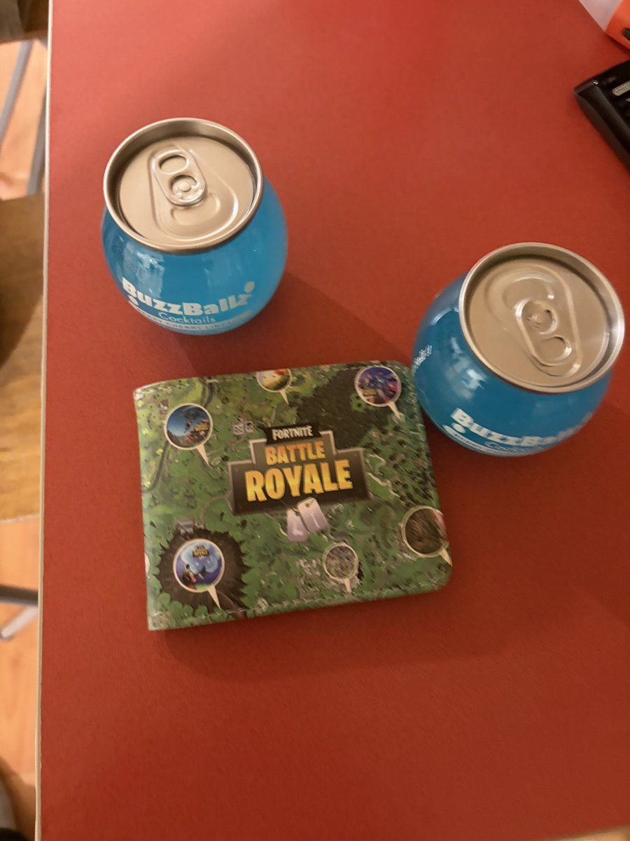 SCUMMMMGANG's tweet photo. I’m wilding on that island like Trump #Fortnite #ChugJug https://t.co/GIKADsTSqL