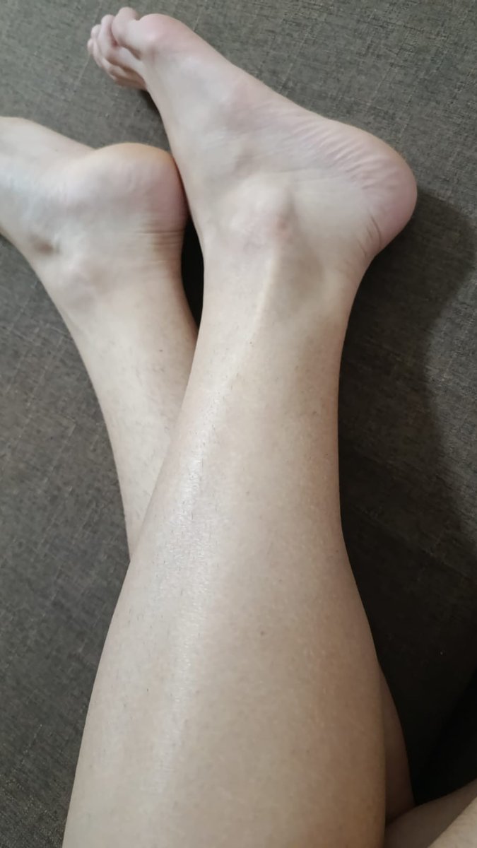 oie #feetِ #footjob #pezinhos #podolatria #podo #bdsm #sex #cuckold #foot #footfetısh