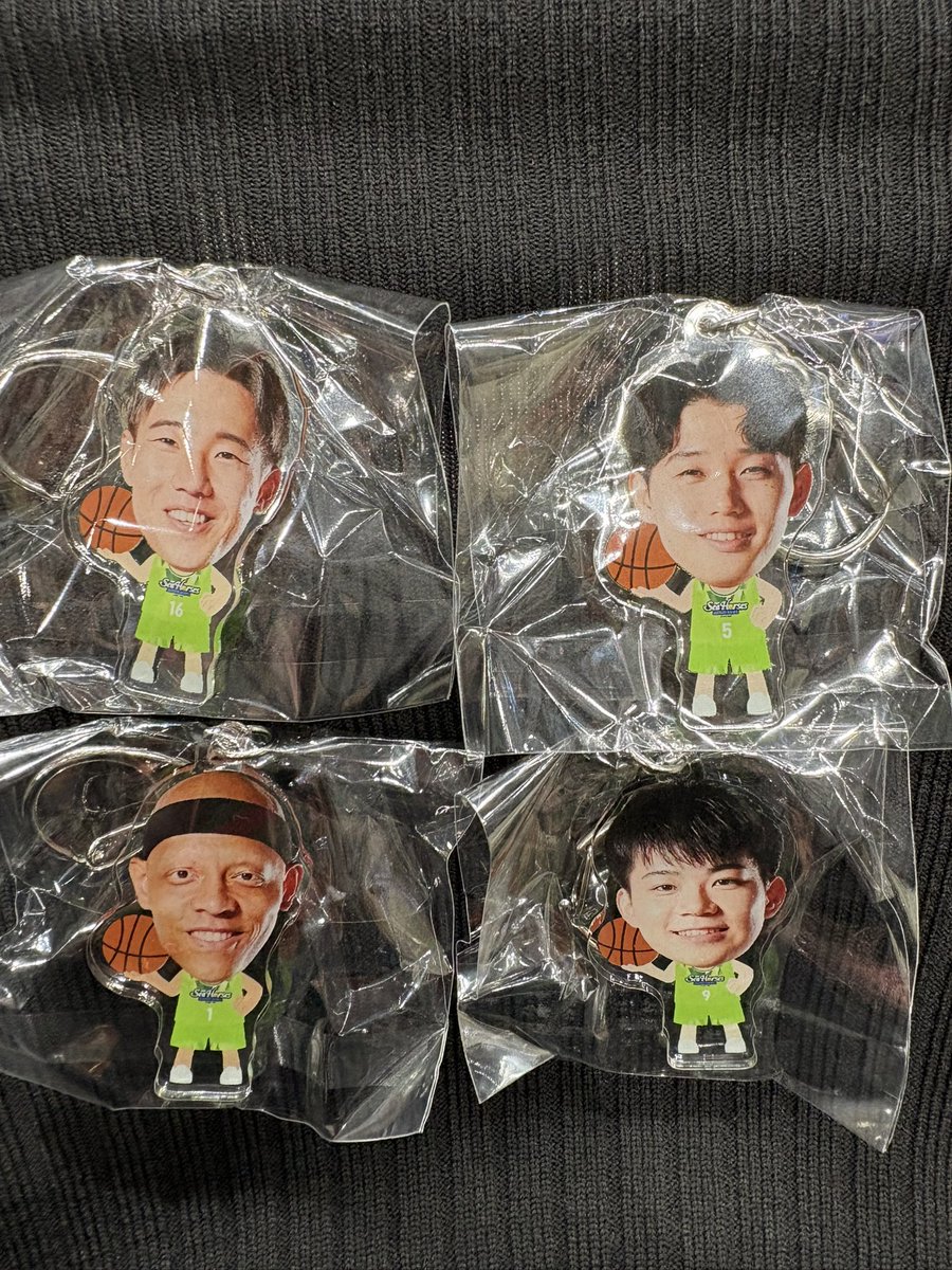 交換もしくは買取りお願いします🙏🙇‍♀️
相変わらずジェイクぜろでした。

ジェイク＞リョーゴ＞テイちゃん

お願いします👏🙇‍♀️😭
#シーホース　
#交換　
#買取り