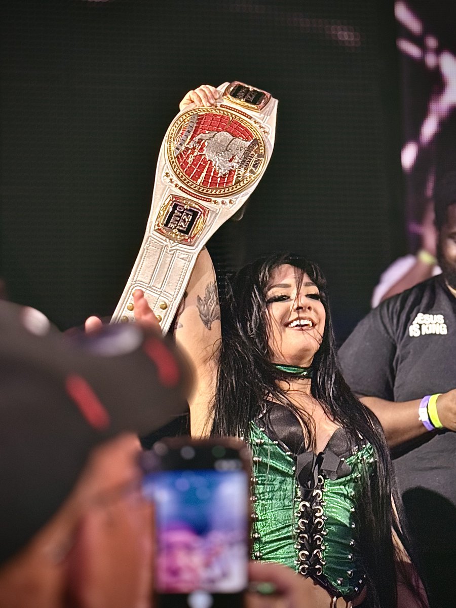 BilliamSan's tweet image. And NEWWWWWW! 

@TatumPaxley 

#VengeanceDay