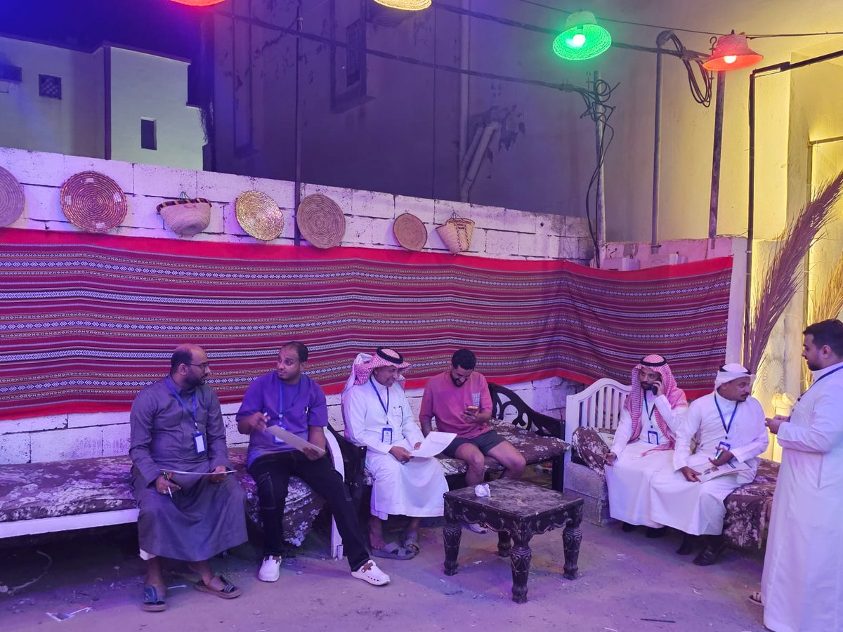 yadtraak's tweet photo. انطلقت اليوم أعمال لجنة تقييم مسابقة “حارتنا الأجمل” التي تنظمها جمعية يد ترعاك لتطوير المهارات، حيث قامت اللجنة بزيارة عدد من الحارات المشاركة للاطلاع على جهود الأهالي في تحسين الاحياء وتعزيز روح التعاون المجتمعي.
كل التوفيق للمشاركين
#حارتنا_الأجمل
#مبادرات_مجتمعية
#التطوع https://t.co/LsbqOCYXAR