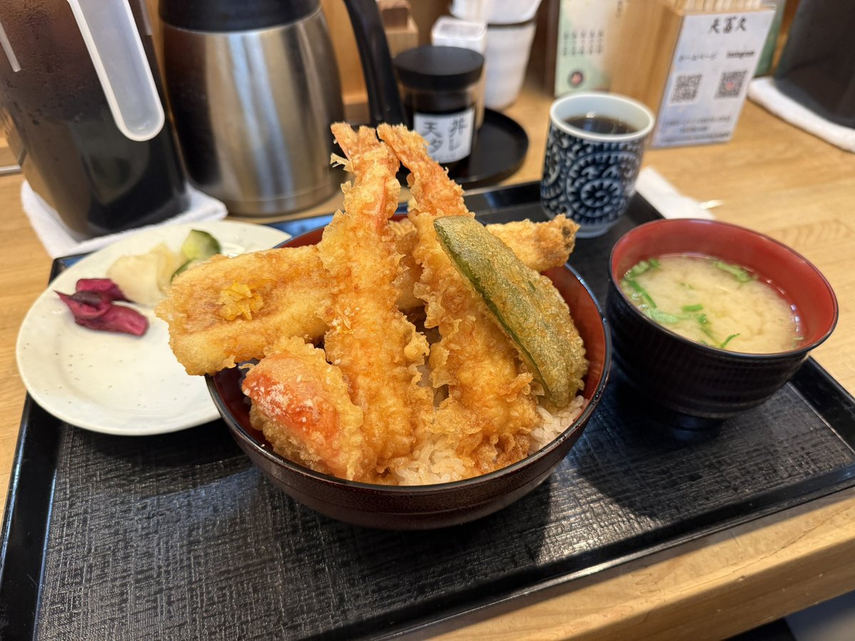 junzyken's tweet photo. 天冨久@大森
　小穴子天丼 https://t.co/D88Dc6em2H
