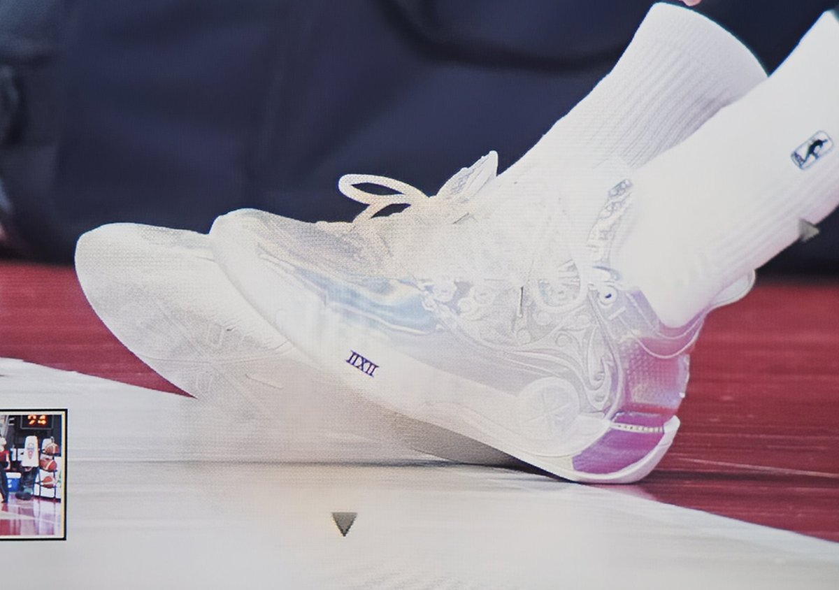 문워커 tweet media