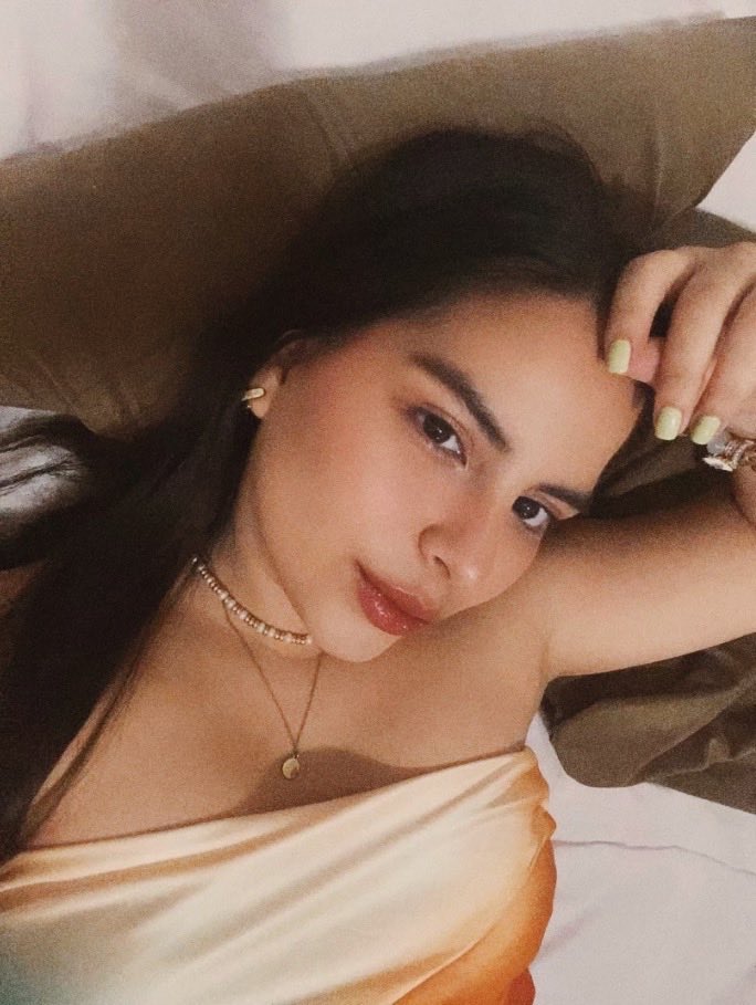 dcarolinasa's tweet photo. A los años una fotito por acá :p 🧡 https://t.co/a7gZdh8a46