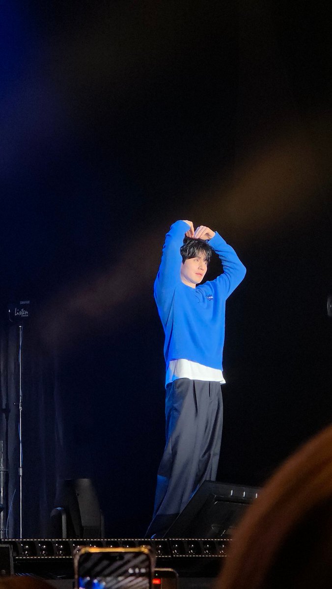 I just wanna sayyyy....

I miss our cutiepie Wook Dongie! 💕

You were just on Bubble.

But it made me miss you even more!