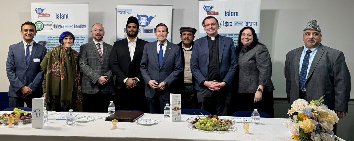 Ahmadiyya Muslim Community CT tweet media