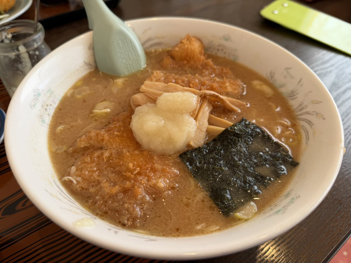 オナイタ tweet media