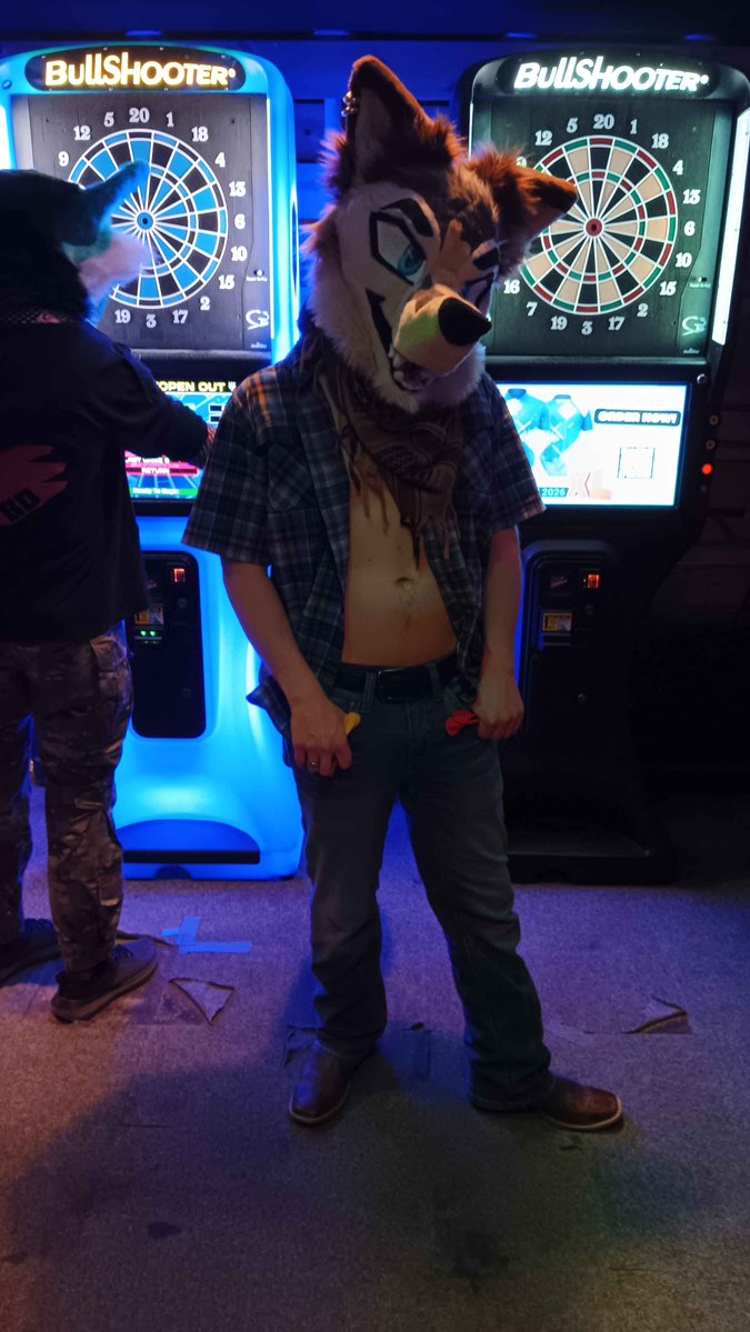 FryoKnight tweet media