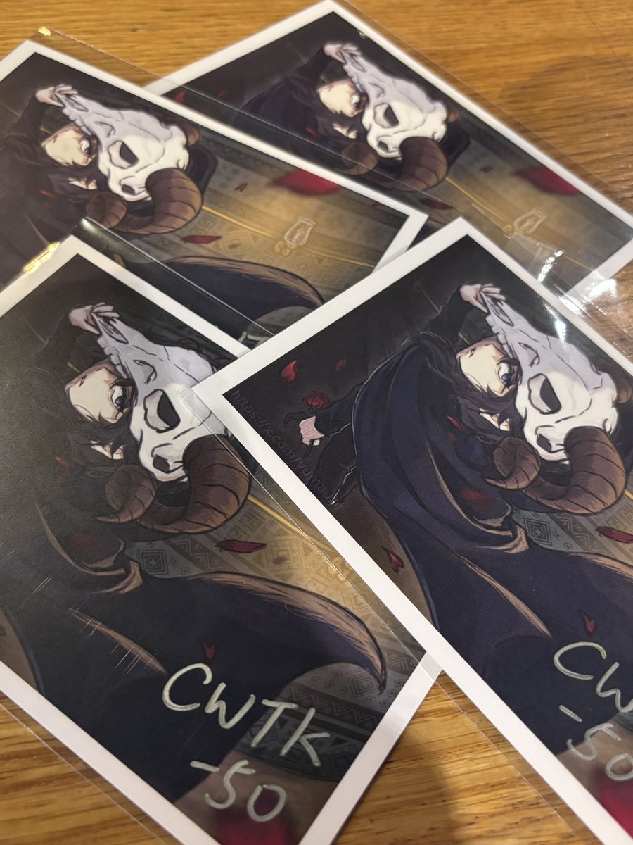 嘿是的沒錯
今天雖然沒有擺攤但有出沒在CWTK-50✨
主要是跟朋朋們晃晃！會一直待到下午～
有印少少少少認親卡👀
如果有抓到我可以跟我拿喔✨
有交換我會更開心🥰

那就
期待相見囉🌹

#皮亞斯 #動物園守則聖信的幻想 
#TheZooIllusionsOfFaith