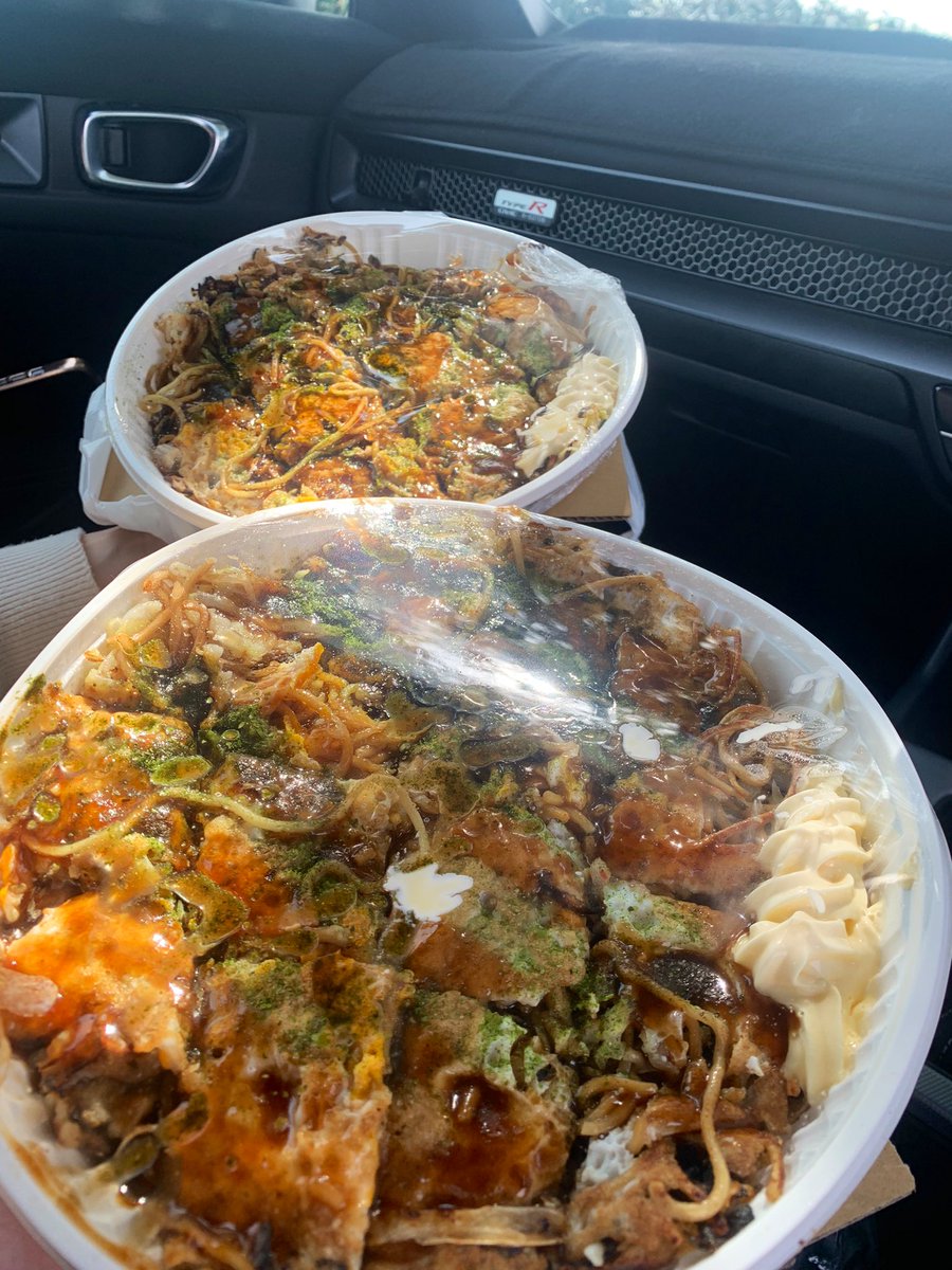 yusukeke_fl5's tweet photo. すずめのお好み焼きうますぎる🤤 https://t.co/ywgSqbe289