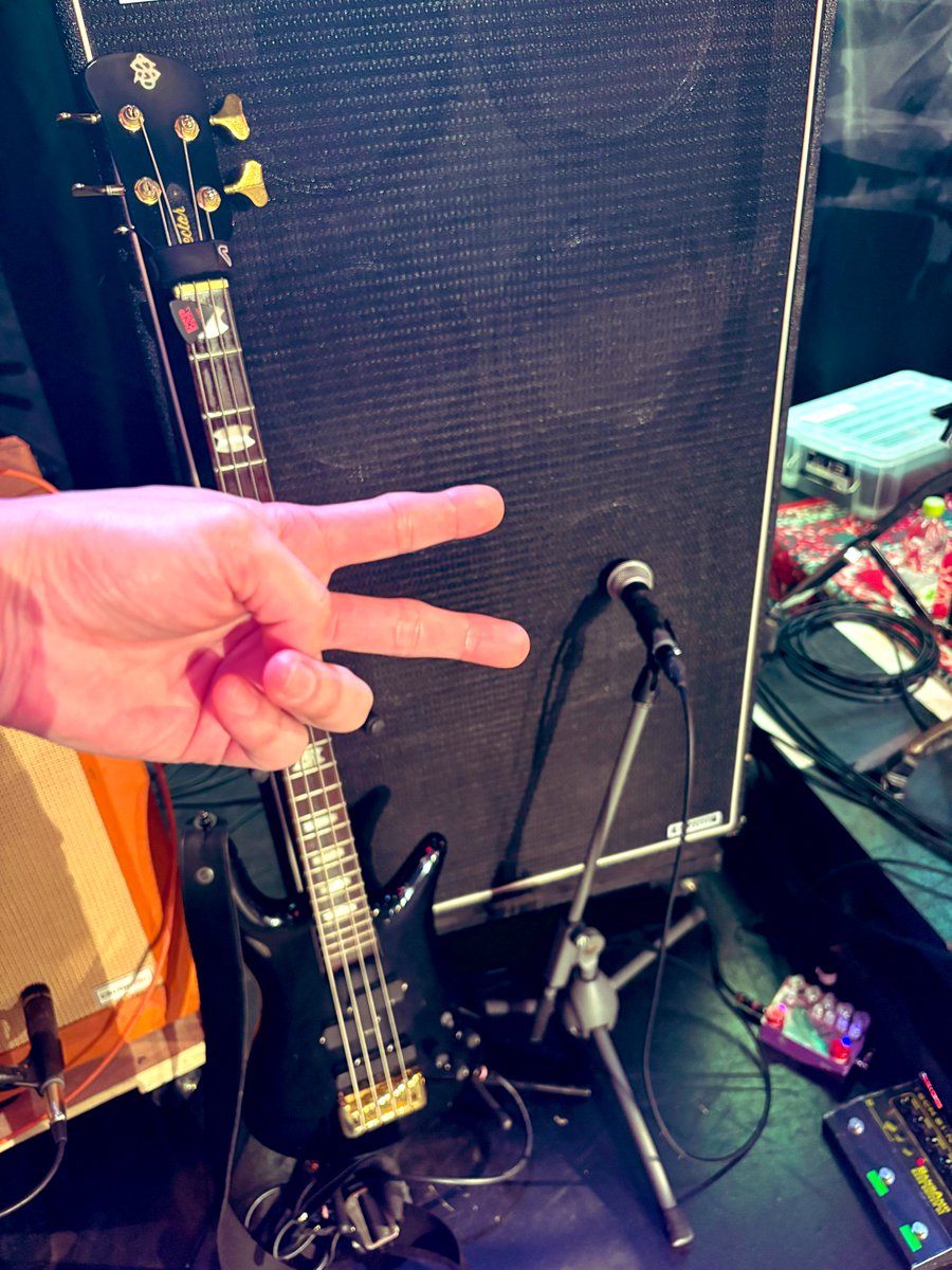 大人なバンドなので健康的に朝から12日のゲネです。
若い時は何であんなに夜中ばかりにやってたんだろうと。