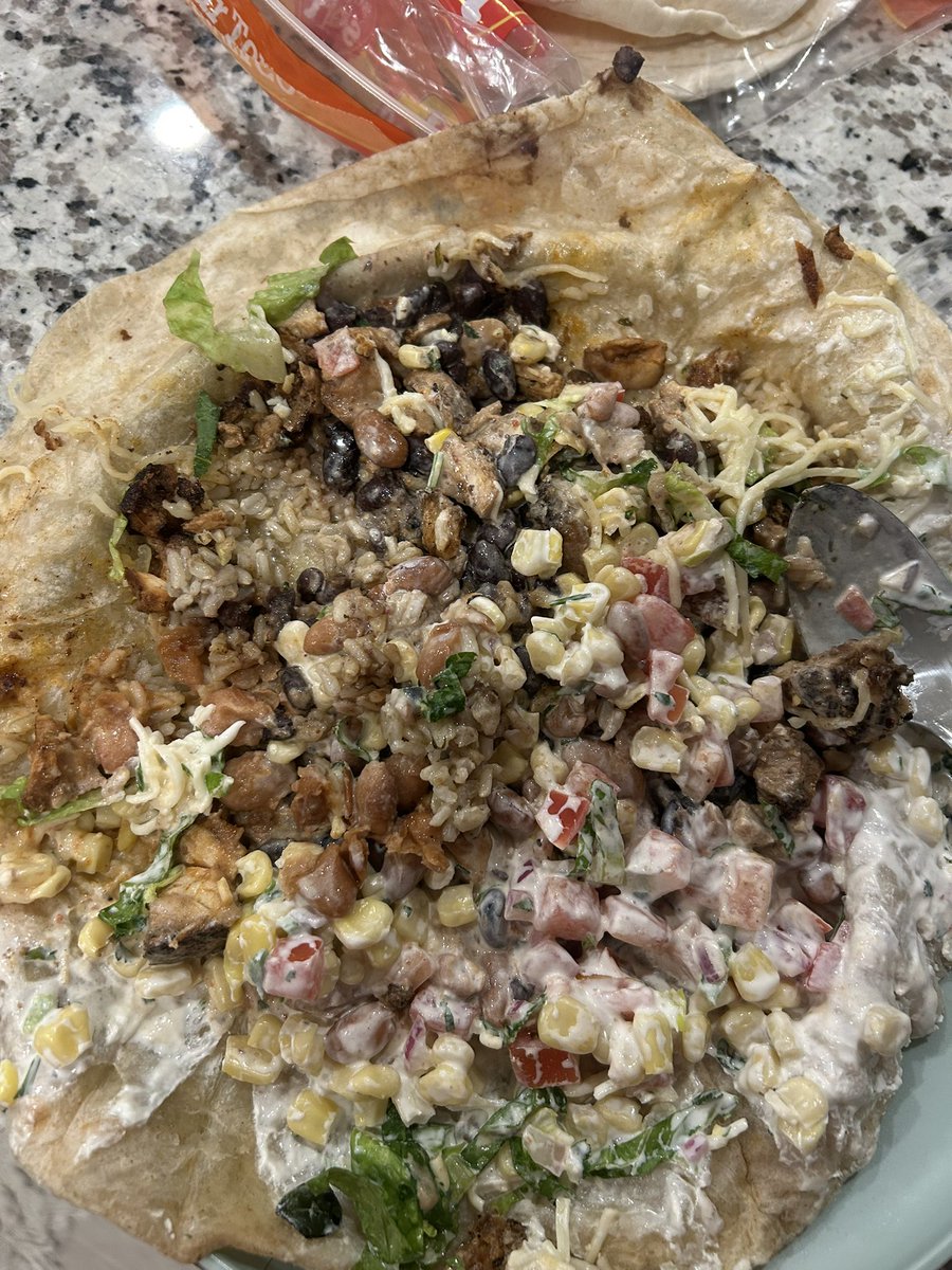 _tkemp's tweet photo. @ChipotleTweets yall raised prices for what? For AI apps that offer you a free drink when they ruin your whole order? https://t.co/sn2JU8cmrY