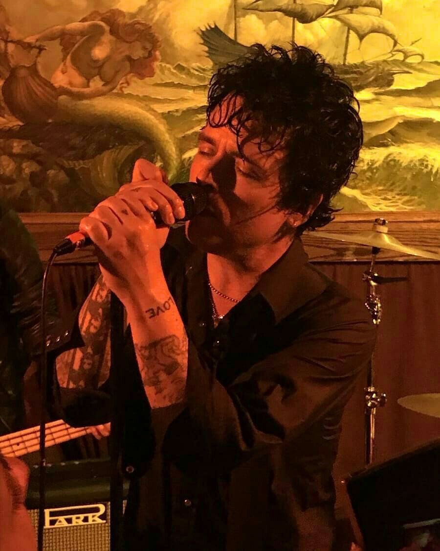 mikey whatshisface 🍃💋 tweet media