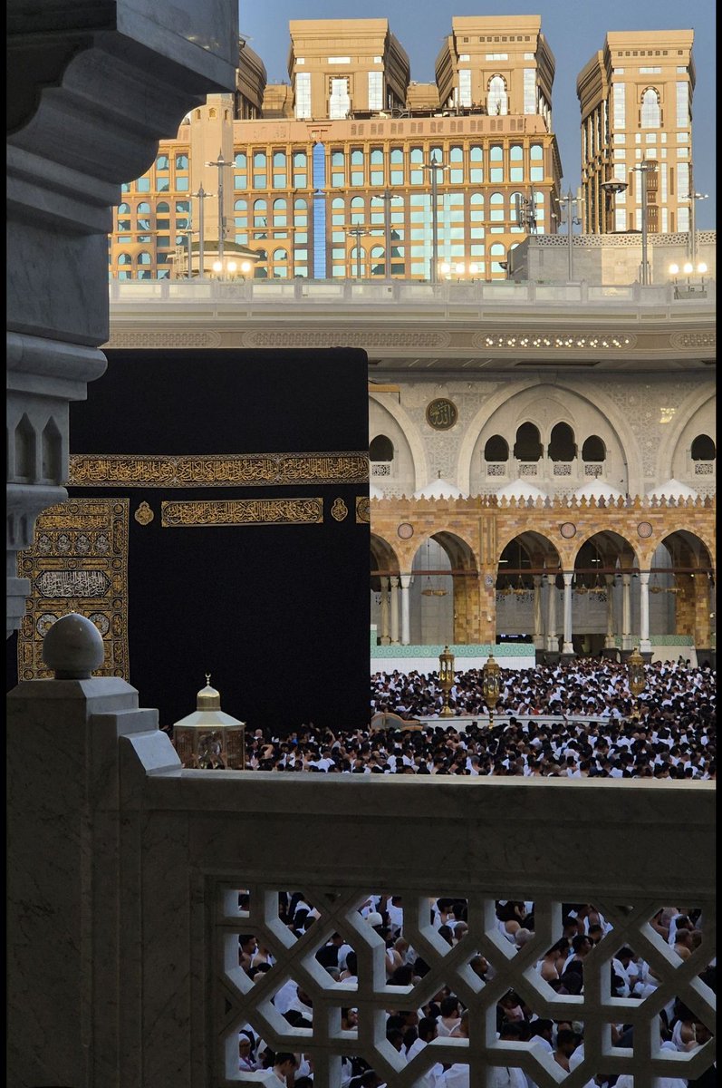 "

.

19 | رمضان🌙💜🤍

اللهم اجعل في قلوبنا بصيرةً لا تُعميها الرغبات، وفي أعمالنا صدقا لا تفسده النيات، وفي أعمارنا بركةً تُقربنا منك ولا تُبعدنا عنك اللهم إن أخطأنا فنبهنا ، وإن ضعفنا فقونا ، ولا تجعل الدنيا أكبر همنا ولا مبلغ علمنا ، واجعل لنا عندك مقاما نرضى به، وترضى عنا