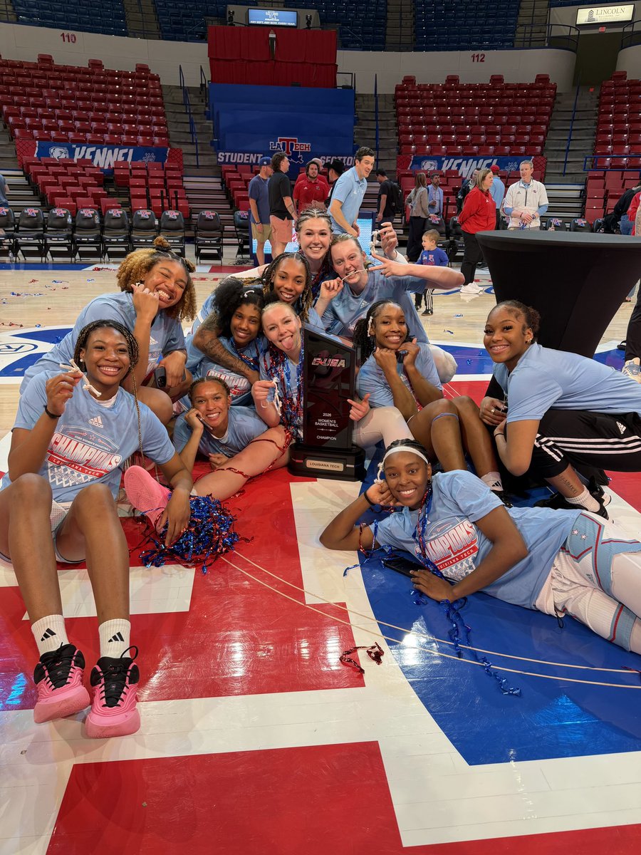 Cherishing the Moment🤩

#LoveandServe | #BarkLouder