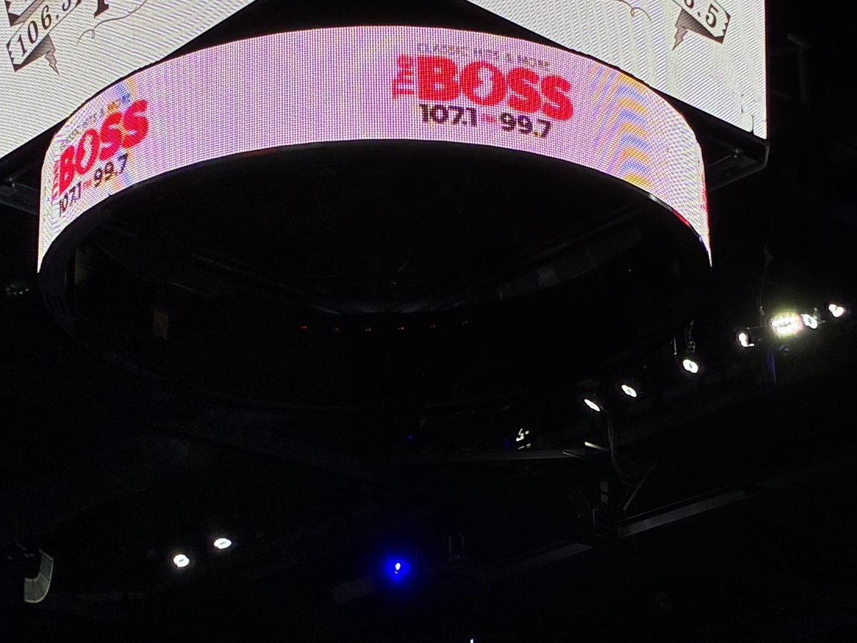 1071TheBoss tweet media