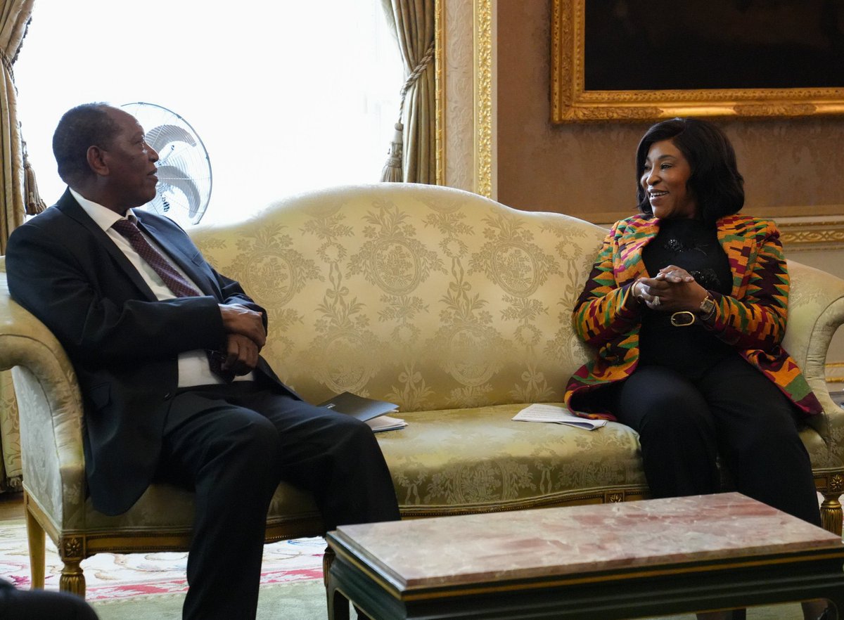 MariaSTsehai's tweet photo. ‼️🚨SERIKALI HARAMU TANZANIA WAMEKUBALI MASHARTI YA COMMONWEALTH ‼️
Jamani mapichapicha yasiwadanganye 🤣 wala maneno ya kidiplomasia! Someni tamko rasmi! Tumebana kila kona 🔥👊🏽
Kabudi amekuwa mpoleee! Wamekubali timu ya Commonwealth iingie nchini na kufanya uchunguzi ikiwa ni pamoja na kukutana na wadau wote! Angalieni maamuzi ya Dec 2025 mkutano wa mawaziri ilihusu Tanzania na waliweka maazimio mazito hadi kumteua mjumbe maalum Mutharika - ingawa tumemweka kwenye mabano 😅
Sasa jana wameenda kusema “sawa basi njooni” 👊🏽 So tujiandae kuwaonyesha na kuwaeleza @commonwealthsec ukweli wote 
Kumbukeni Bi Kizimkazi alimpiga stop Mutharika na msafara wake kuingia nchini na kuchunguza mauaji halaiki wakidai wameanzisha LITUME lao! Sasa wameambiwa wakubali kwanza au watimuliwe Commonwealth 😁. Walivyo wajinga wakajua wataficha ushahidi na mashahidi ila sasa wamefinywaaa 🤣imebidi waachie! 
Huu ni ushindi kwetu sasa tuendelee kuibana Commonwealth na @SGCommonwealth wakutane na wahanga wa kweli si wa maCCM wauaji! Pia wakutane na vyama vyote watakavyo lakini CHADEMA isikosekane na Tundu Lissu atembelewe
Nje ya hapo hakuna cha maana!

Thank you @SGCommonwealth for the continued engagement on Tanzania and our hope is that the visit will be truly impartial without govt MINDERS and you will meet all stakeholders including @ChademaTZ2  and ensure the safety of those who will meet you. This is to make you understand that despite their suits and formal ties or maxi dresses, the CCM cabal led by @SuluhuSamia are VICIOUS and BRUTAL! There is not an ounce of kindness or politeness - it is a façade! They even emgage in transnational abductions to silence us! 
Kindly keep that in mind and stand with the PEOPLE of Tanzania and not the murderous illegitimate govt!
#TanzaniaMassacre #SamiaMustGo