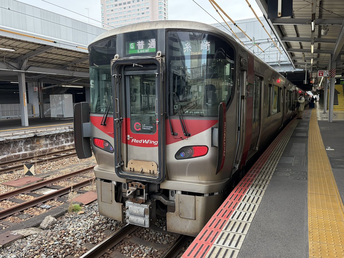 TR202200's tweet photo. 今のところ遅延とかもなく順調に姫路を出発 https://t.co/7jHeXSEOEW