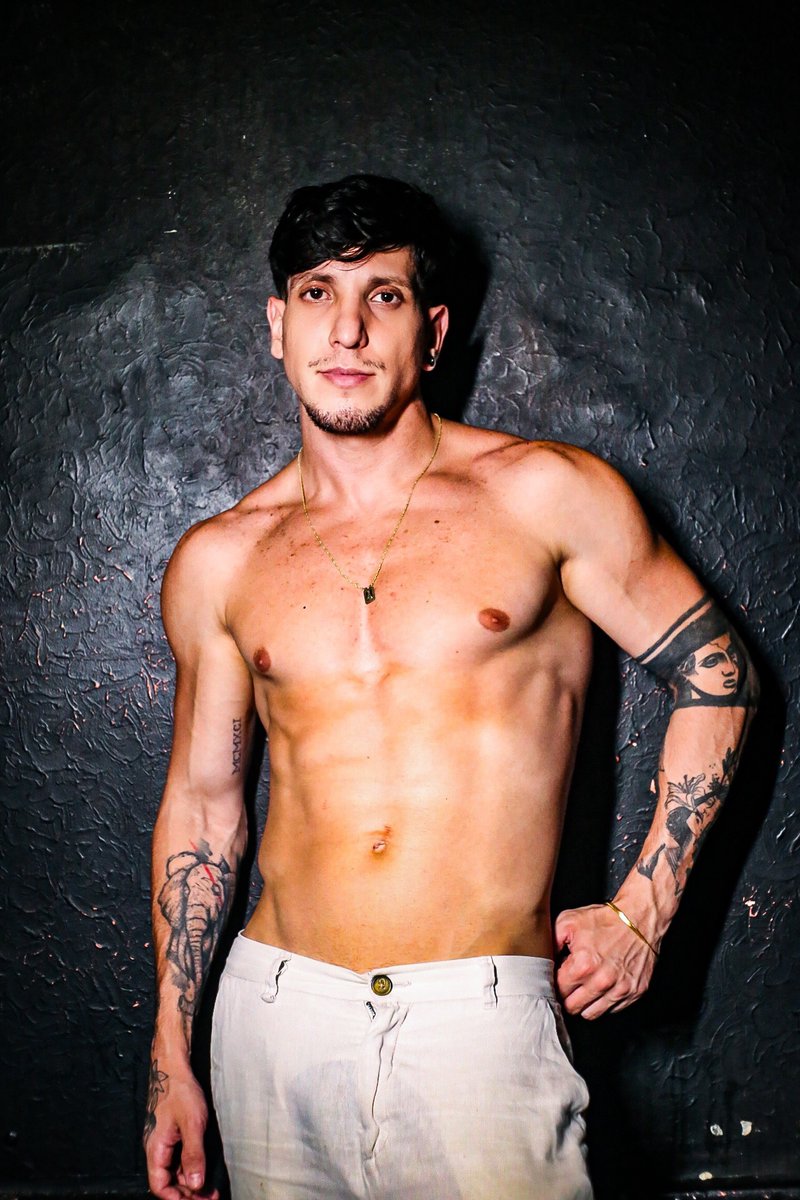 Black Cat Lounge Bar tweet media