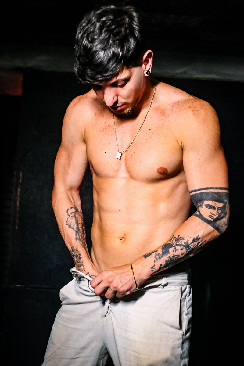 Black Cat Lounge Bar tweet media