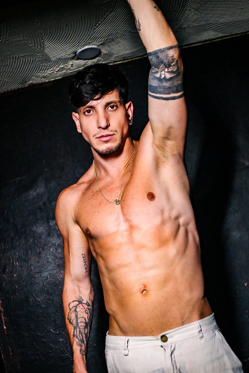 Black Cat Lounge Bar tweet media