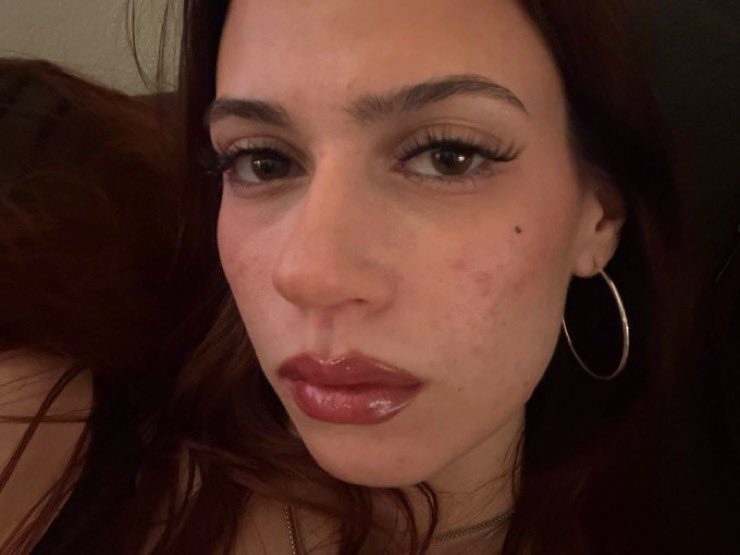 PrincessViVi 🌸 tweet media