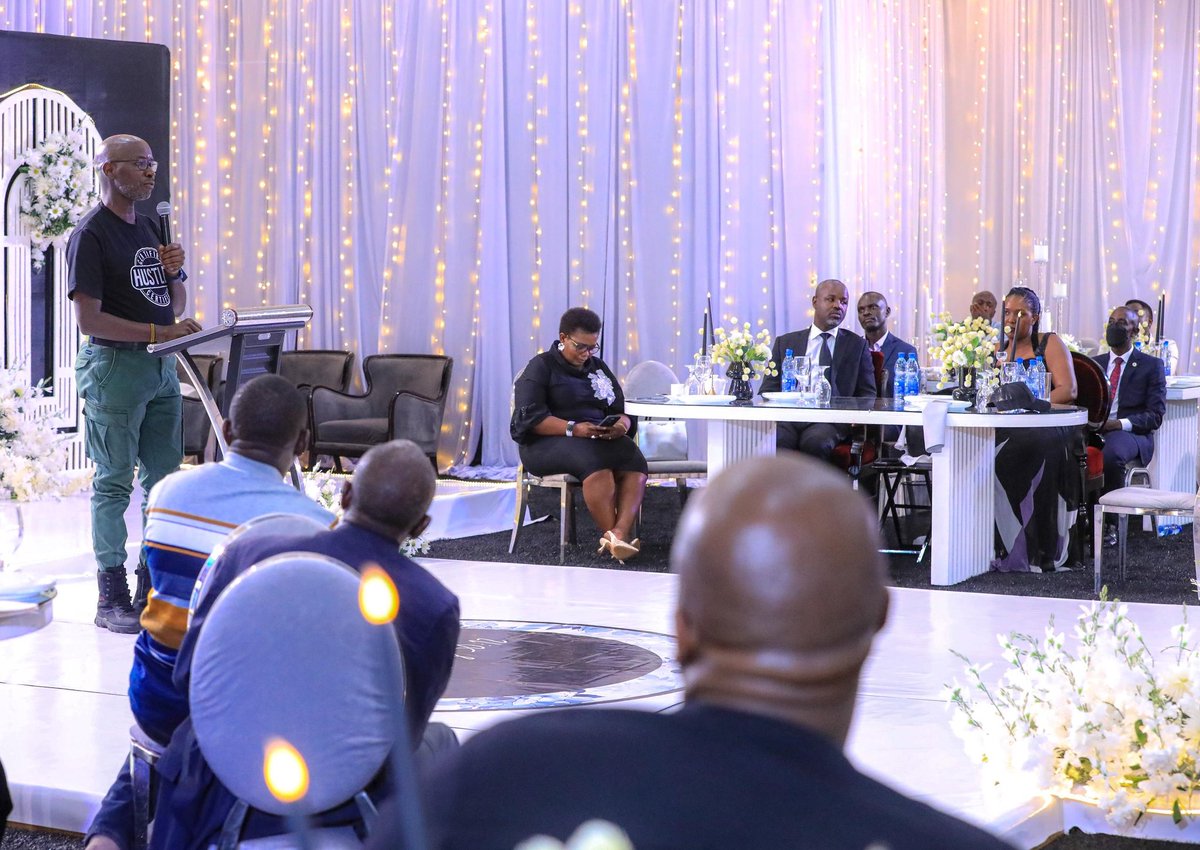 Denis Hamson Obua tweet media