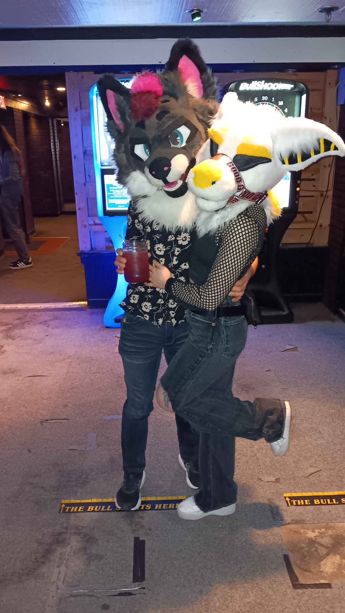 FryoKnight tweet media