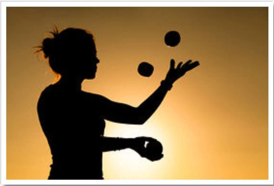 dhruman39's tweet image. "नारी समाजस्य कुशलवास्तुकारा!"
(#Woman is the skilled #architect of the #Society)

Tributes to all women- #Mother, #Grandmother, #friends, #wife, #colleagues and inspiring #icons !!🙏🙏

#WomensDay2026