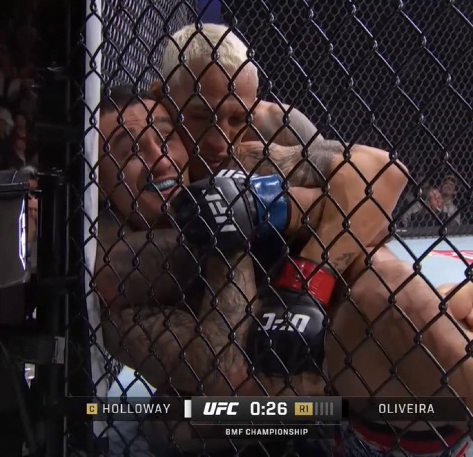 DovySimuMMA's tweet photo. Gotta love Max Holloway 😂 #UFC326 https://t.co/tdZ7xBUIo9