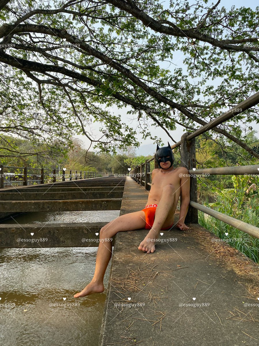 essoguy889 tweet media