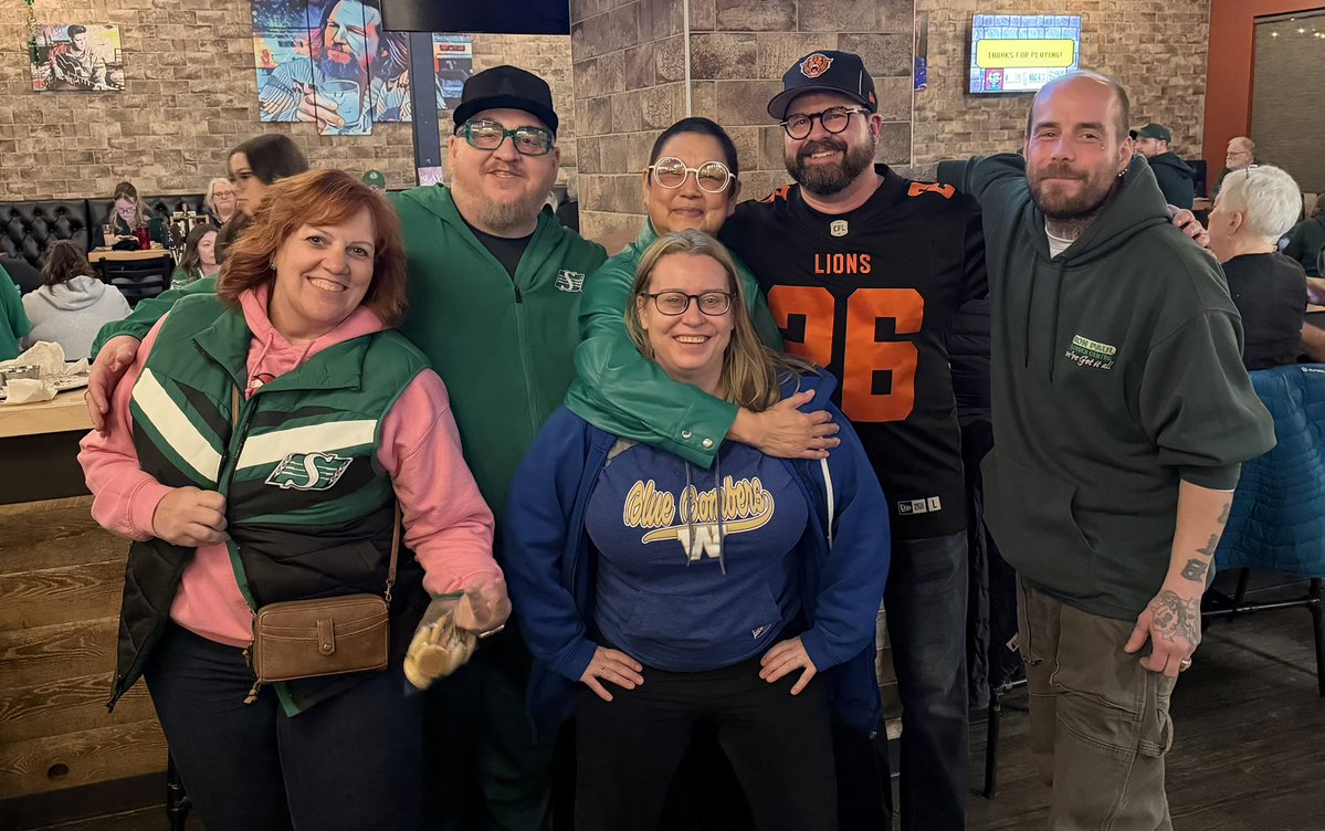 Rider Charm tweet media