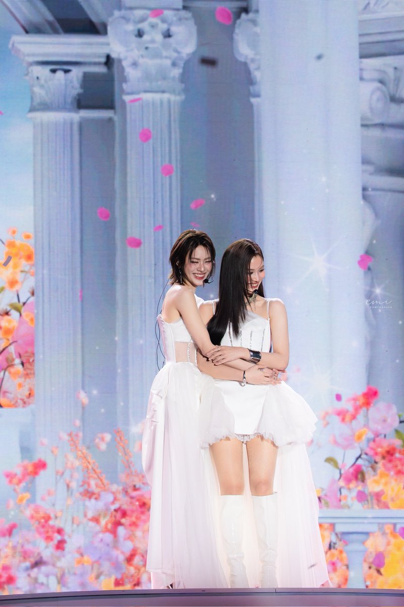 💫🧡💜🌷

ANY LOVE EMIBONNIE SESSION D1
#EmiBonnieLoveSessionD1