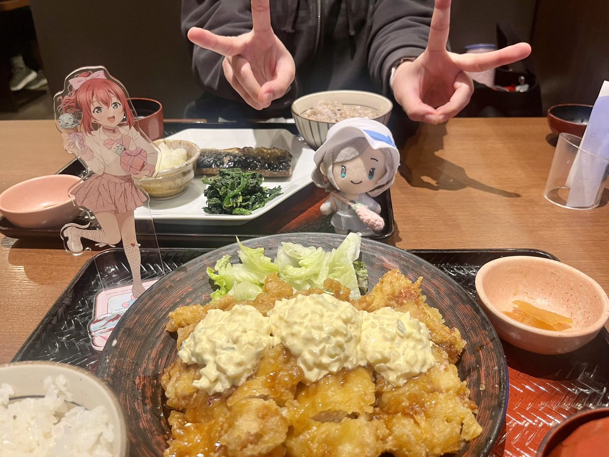 セラスと黒澤ルビィで大戸屋決戦するなどした🍱