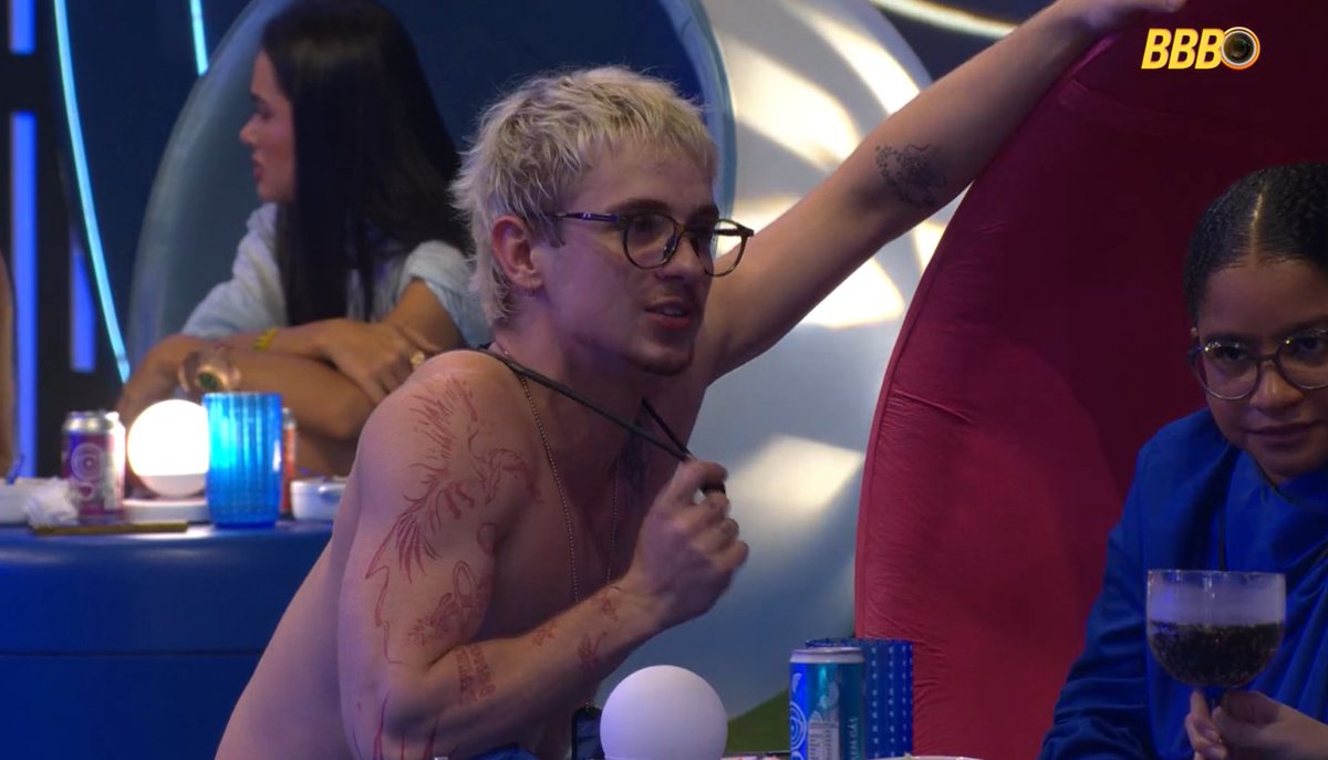 Só eu acho que o Juliano parece uma Sapatão? #BBB26