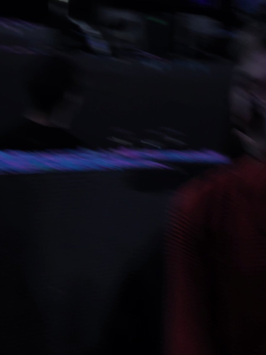 formyverdi's tweet photo. the only calm moment during the storm, clearly lost my mind right there and then https://t.co/ttnWnmMqOG