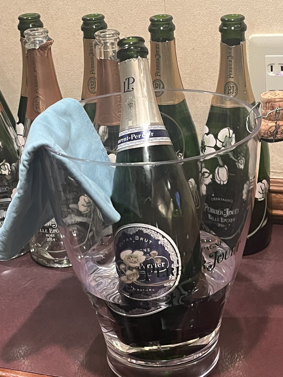 ultra_king7777 tweet media