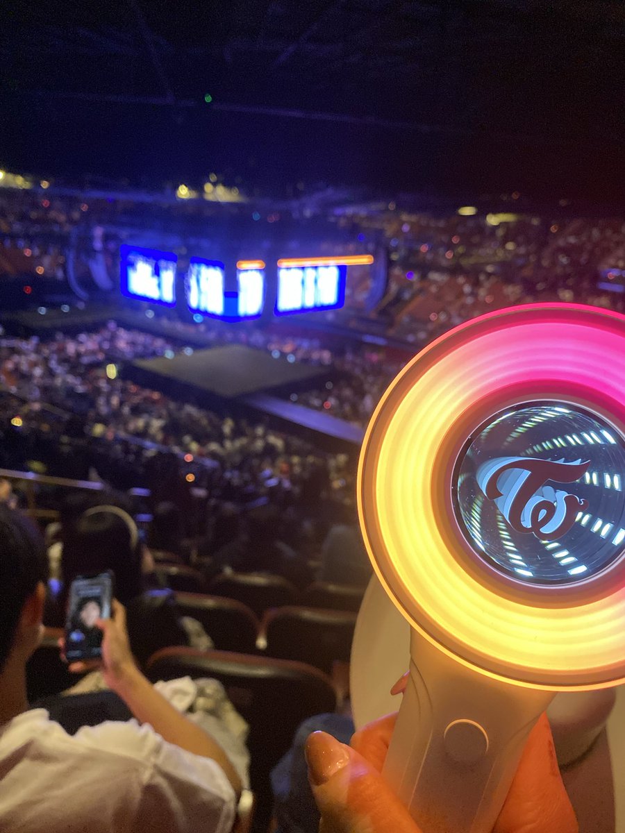 nosoygemi's tweet photo. Al final del dia, si fui a ver a mis viejonas 💞
@JYPETWICE https://t.co/q1Oh9HTiKR