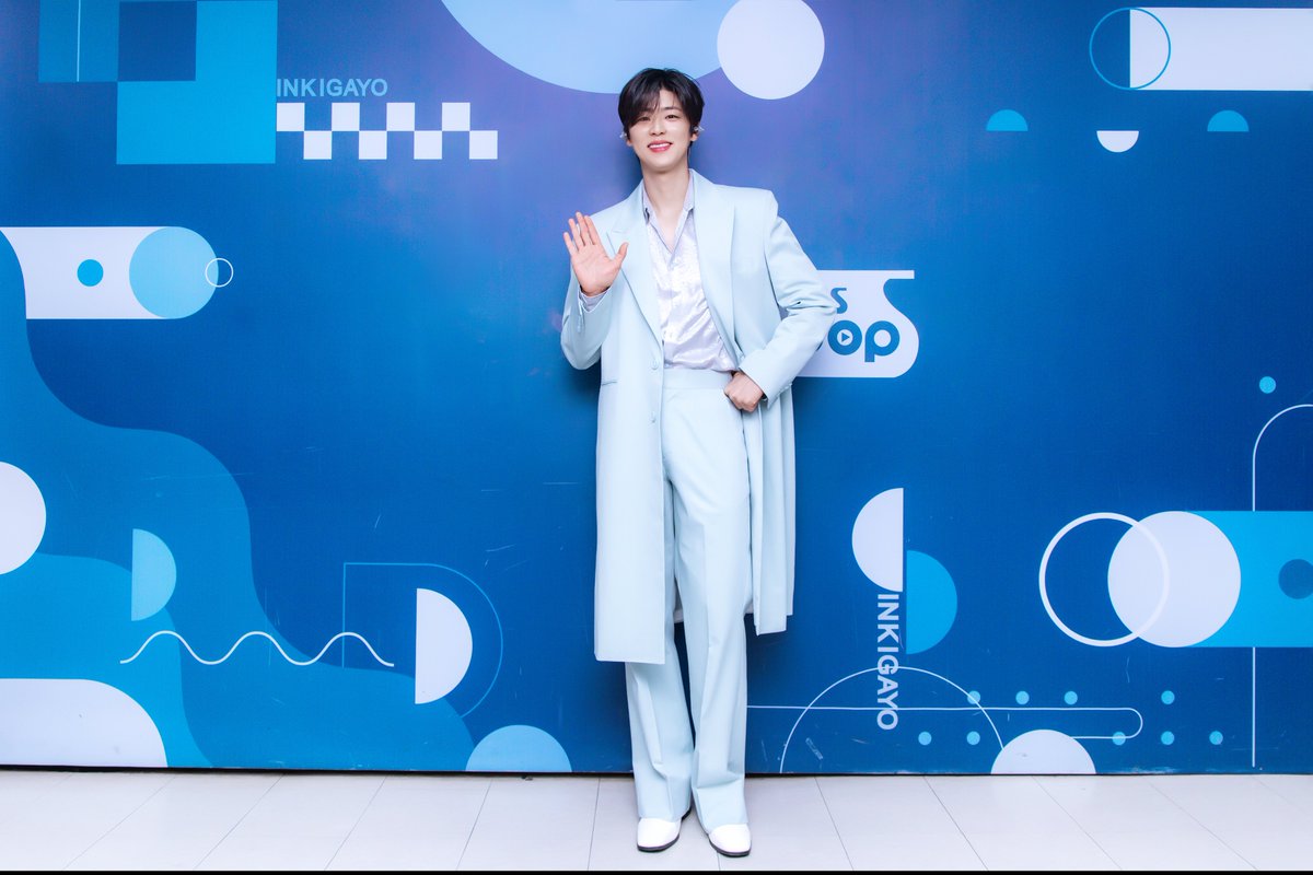 kpop_sbs's tweet photo. [👔] 260308 #착장인가

잠시 후 오후 3시 25분!
#인기가요 에서 만나요❤

#박지현 #ParkJiHyeon #무無 https://t.co/Ei71Iy21sN