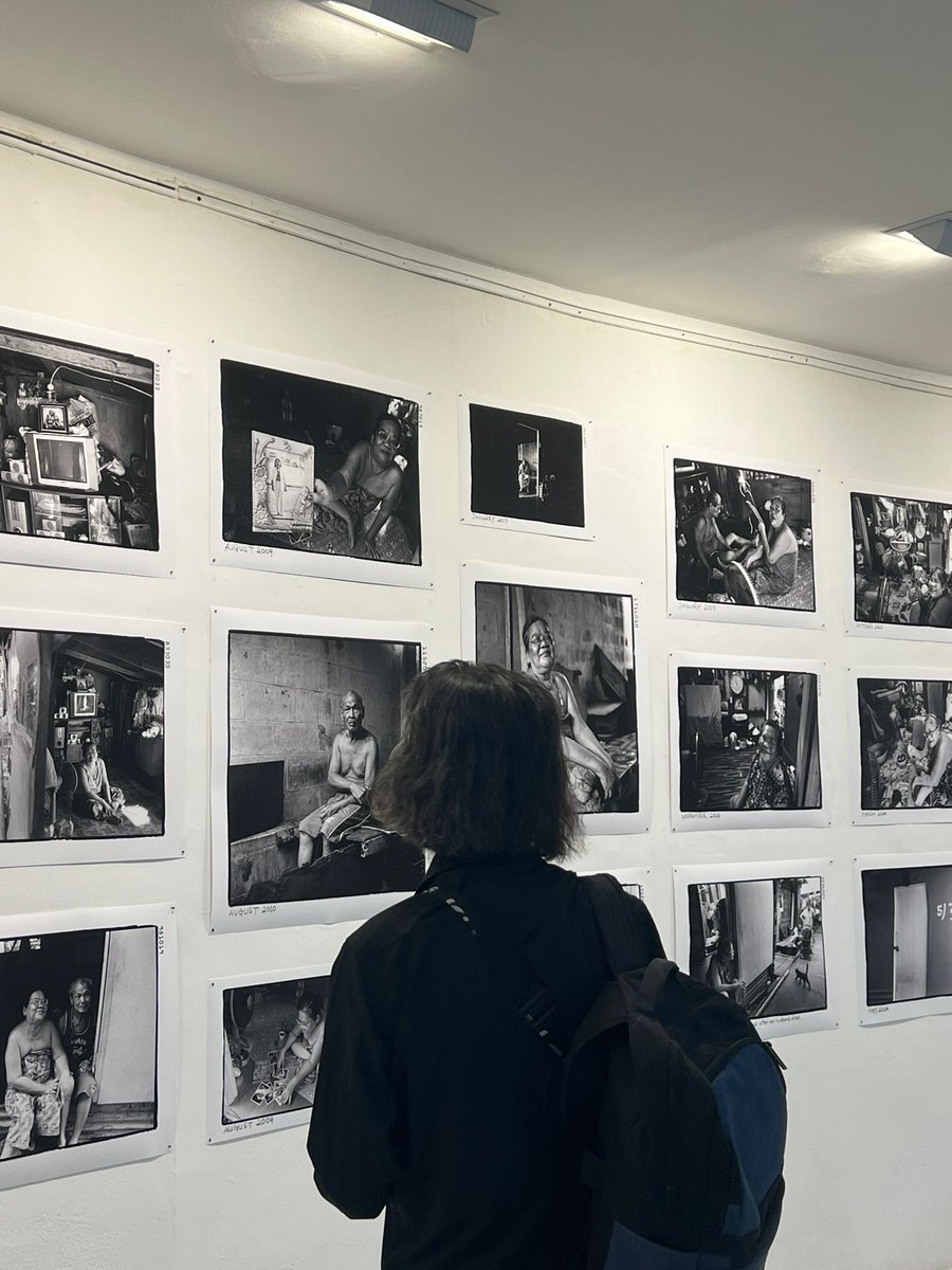 SEAJunction's tweet photo. 📷 Photo Exhibition “Life Stories of Klong Toey 2006 – 2026” by Yoonki Kim
📷 จัดแสดง 3–15 มีนาคม 2569
📷 Curved Wall ชั้น 4
หอศิลปวัฒนธรรมแห่งกรุงเทพมหานคร (BACC)
#LifeStoriesOfKlongToey #YoonkiKim #นิทรรศการภาพถ่าย #คลองเตย #BACC #SEAJunction https://t.co/x1aXUqdqLn