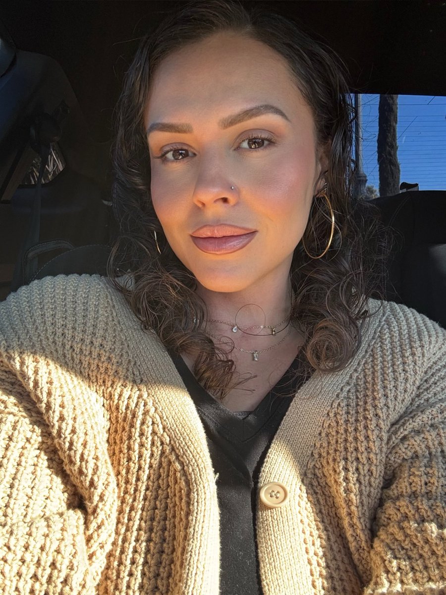 Gia Blaze tweet media