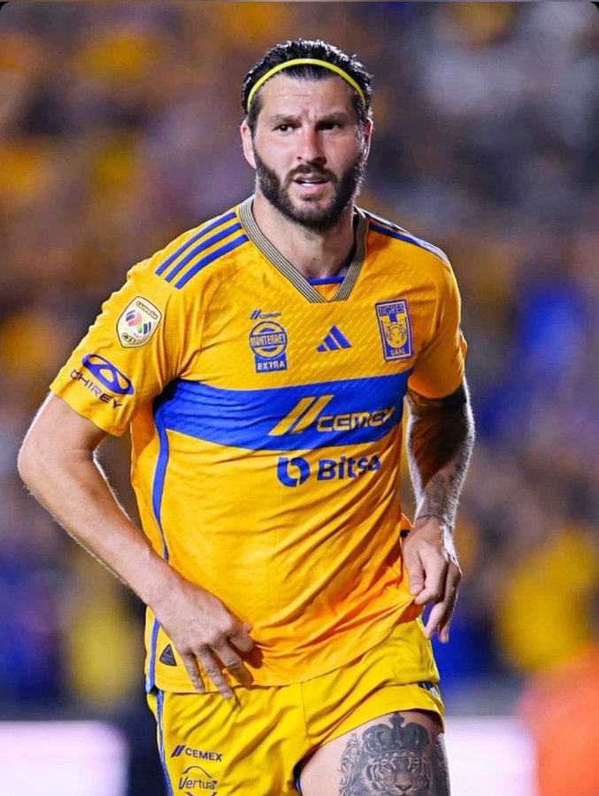 luckych4rn's tweet photo. Te quiero mucho @10APG 
Esto es aura 🤩 https://t.co/PPLDt3xXRg