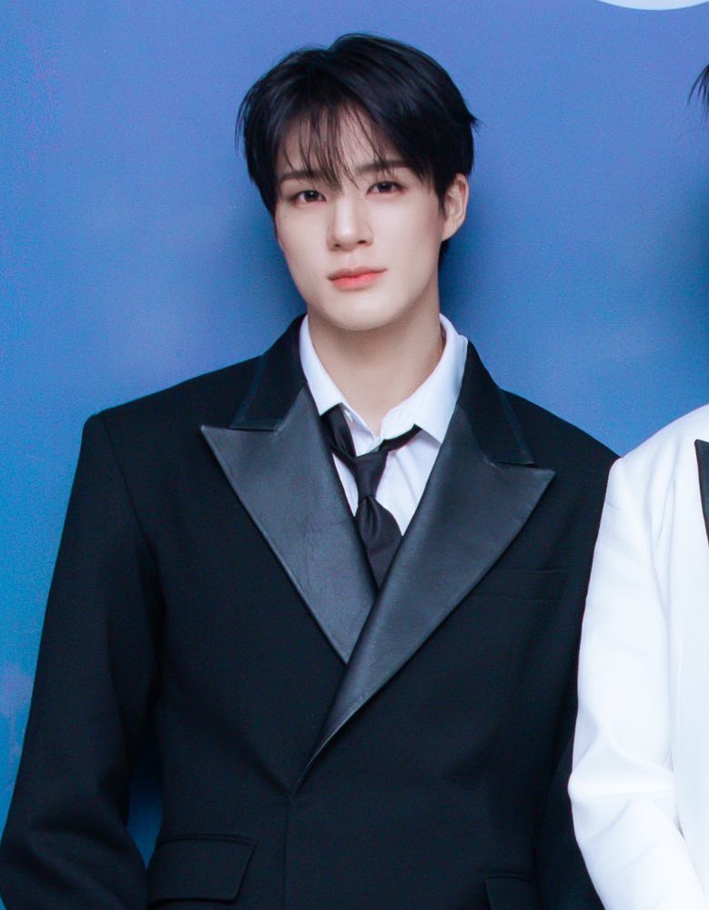 kyoongjn's tweet photo. jeno cuts his hair😭 https://t.co/ZoQpq9EE50