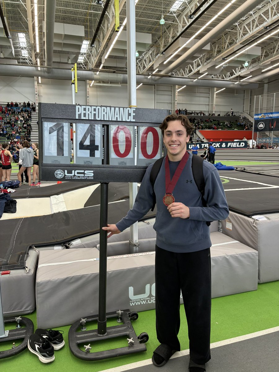 Coach Mac tweet media