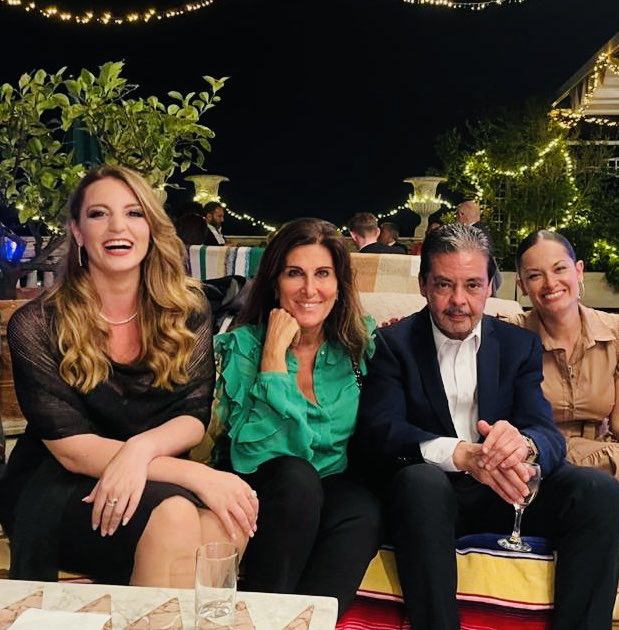 Día Internacional de la Mujer.
#8M 
Vaya orgullo que fue trabajar en 🇮🇹 con mujeres tan brillantes, inteligentes y preparadas como Cecile de Mauleón, Laura Rossi y mi colega Morena Altieri.
Solo tengo mucho cariño, agradecimiento y admiración para ellas.
<a href="/EmbaMexIta/">Embamex Italia</a>